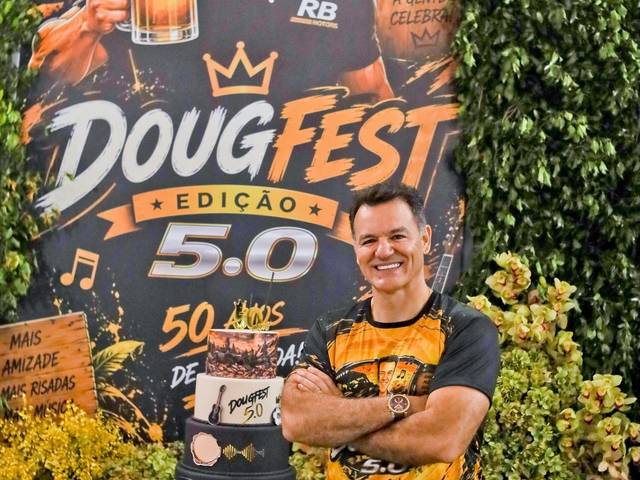 ANIVERSÁRIOS de DOUGLAS 50 ANOS