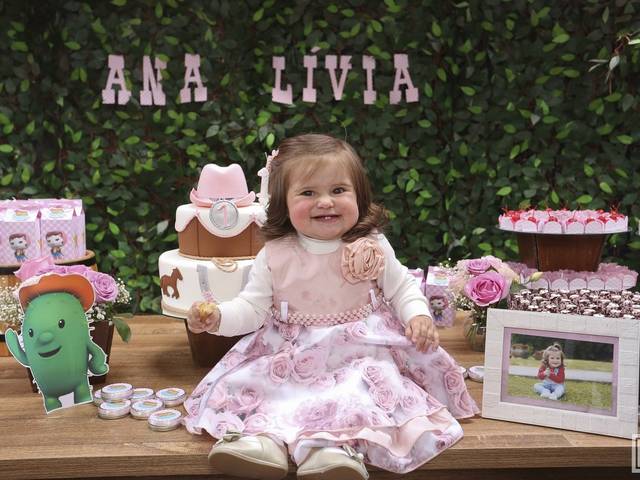 ANIVERSÁRIOS de Ana Lívia