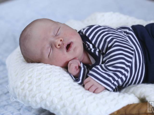 NEWBORN de Valentim
