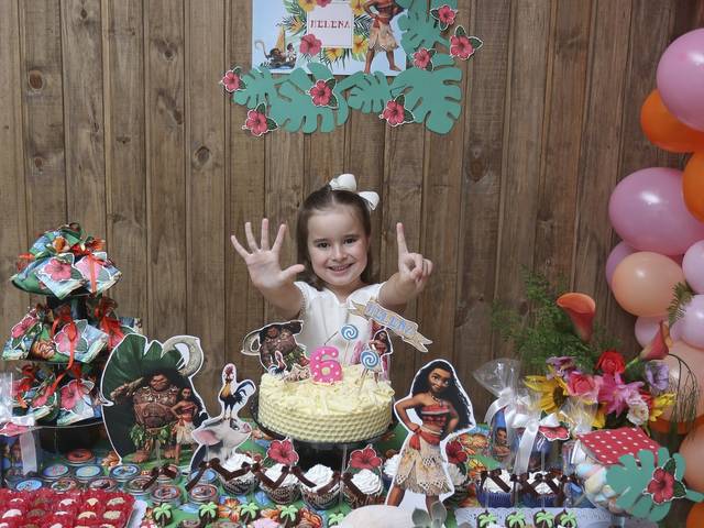 ANIVERSÁRIOS de Helena Nunes