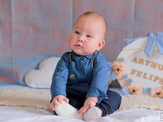 CRIANÇAS de Arthur Felipe