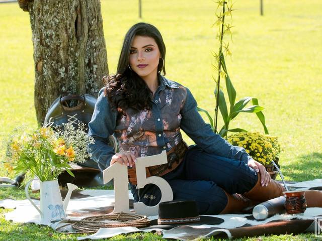 15 ANOS de Eliza Camargo Schlemper