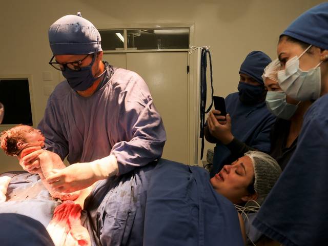 CRIANÇAS de ÉRICA+JÚLIO=MANUELA