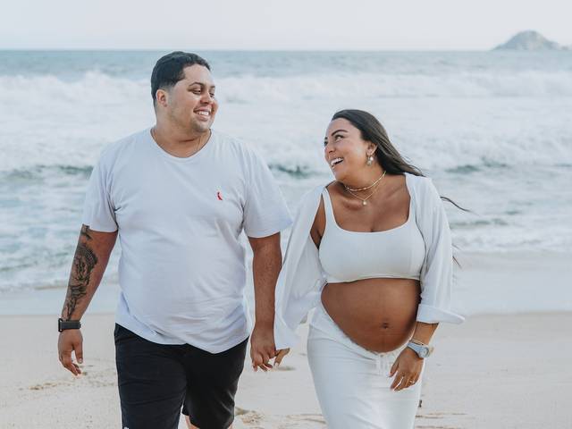 Gestante de ENSAIO FOTOGRÁFICO DE GESTANTE NA PRAIA DE SÃO CONRADO | RIO DE JANEIRO | ANNINHA, MURILO E {ANTÔNIO}