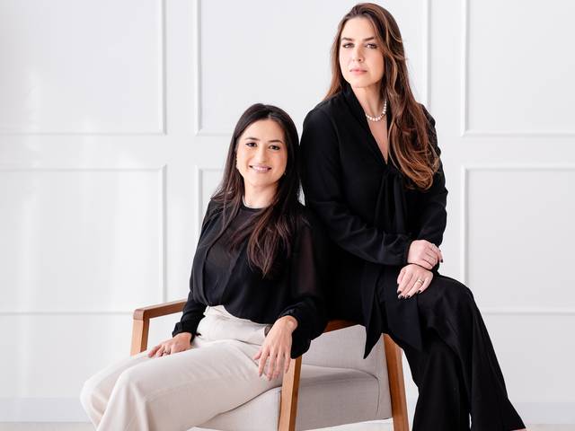 Retrato Corporativo de Giovana e Thamires