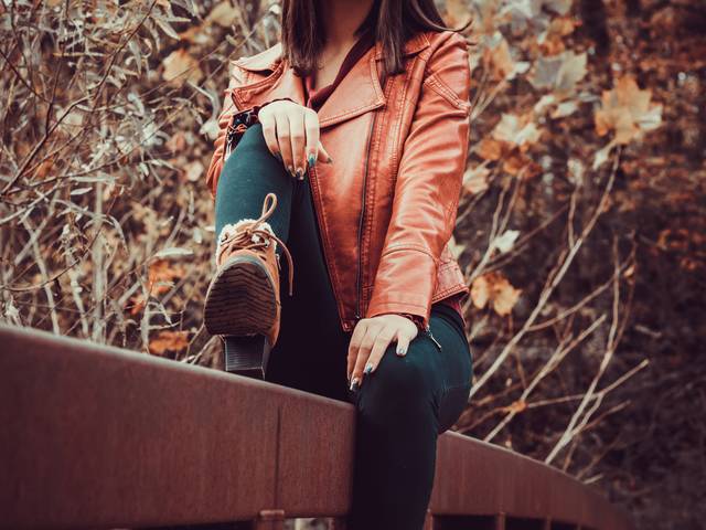 Single Portrait of Bia Gomes 