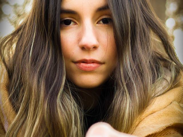 Single Portrait of Lara Helene