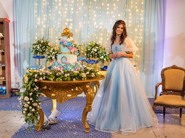 15 ANOS de FÁBIA ALMEIDA