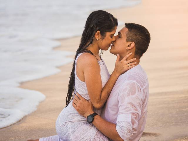 ENSAIOS de ENSAIO CASAL EM PRAIA NA BAHIA -  LUCAS & GESSIANE  / Linha verde -Bahia