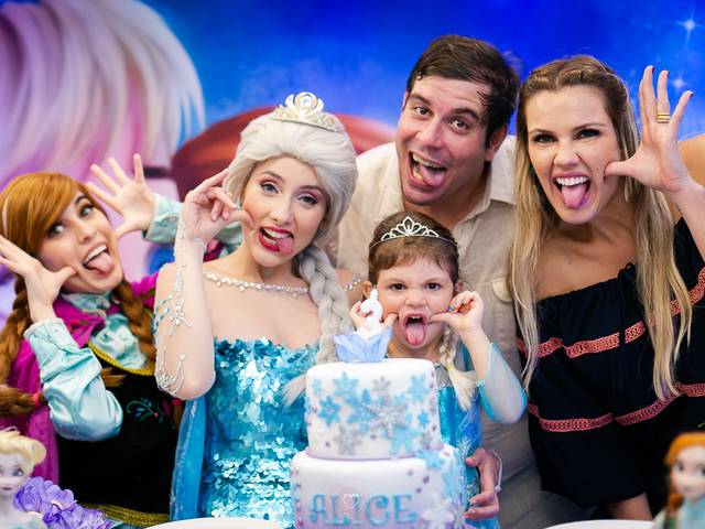 Festas Infantis de Alice, três anos