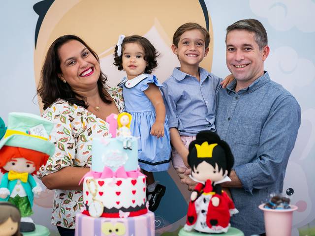 Festas Infantis de Alice, um ano