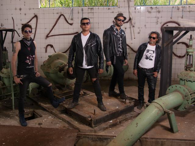 Ensaio Externo de Banda Baratas de Chernobyl