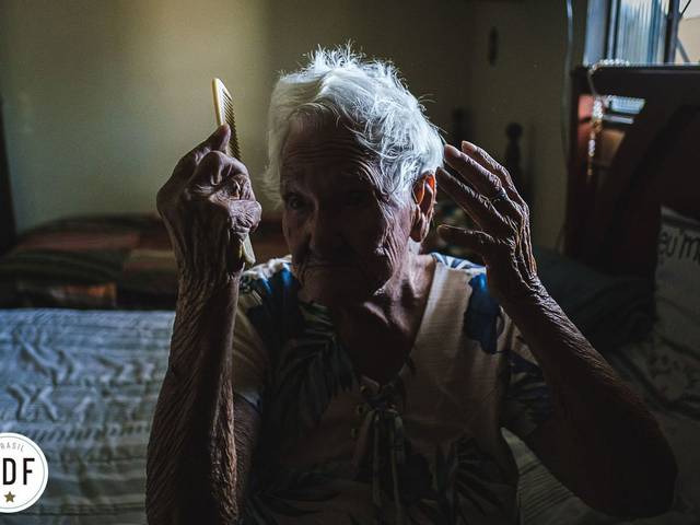 Idosos de Cada ruga uma história