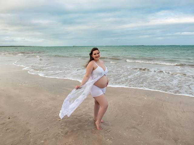 Gestante de Jessica Gestante em praia de ipioca