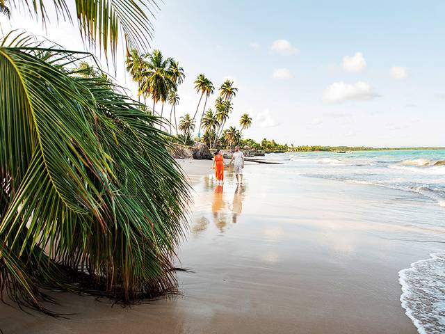 Gestante de Bruna gravida na praia em Maceió