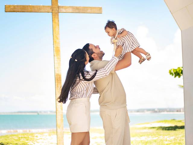 Ensaio em familia de Sessão de fotos em capelinha de Maceió com uma linda família de Brasília
