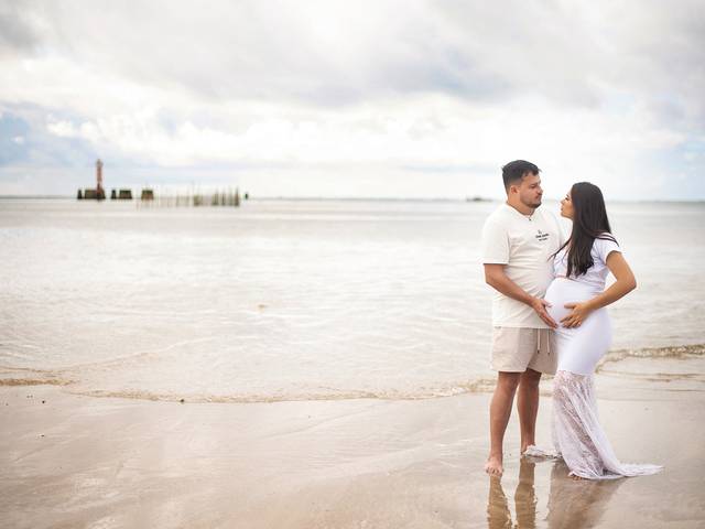 Gestante de Fotos em praia de Ponta Verde 