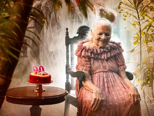 Feminino/Niver/Teen de Ensaio Mundo Meu + Niver D. Ana 90 Anos