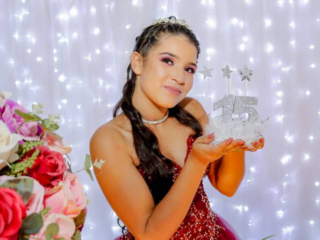 ANIVERSARIO  de 15 ANOS DA KAROLINA 