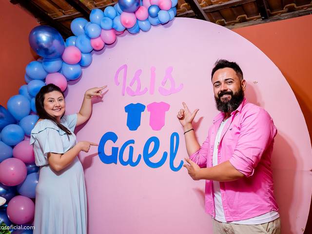 Chá de revelação de Isis ou Gael