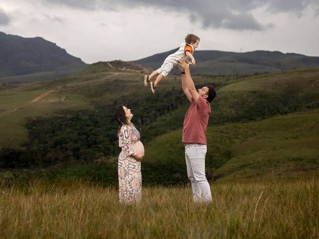 Gestante de Aline, Diogo e Henri - A espera de Isis 