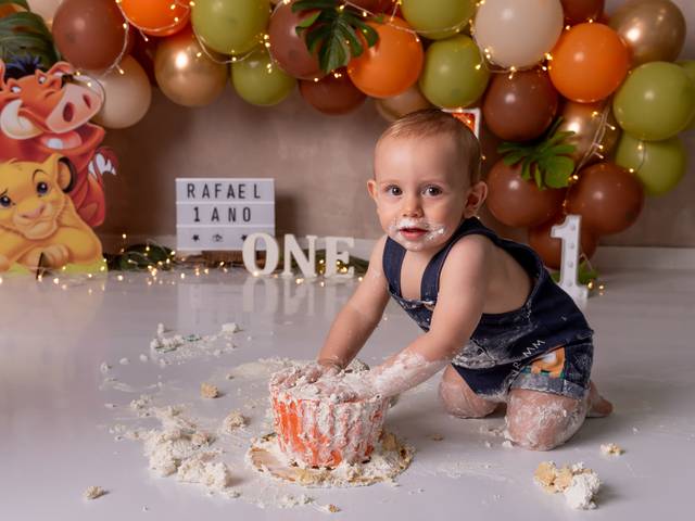 Smash the cake de Smash the cake Rafael - tema Rei Leão