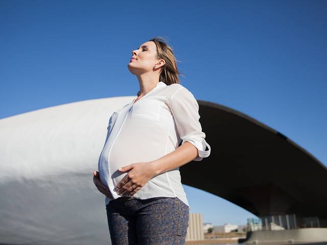 Gestante de Denise esperando Miguel