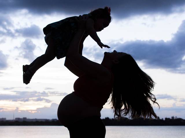 Gestante de Thais esperando Júlia