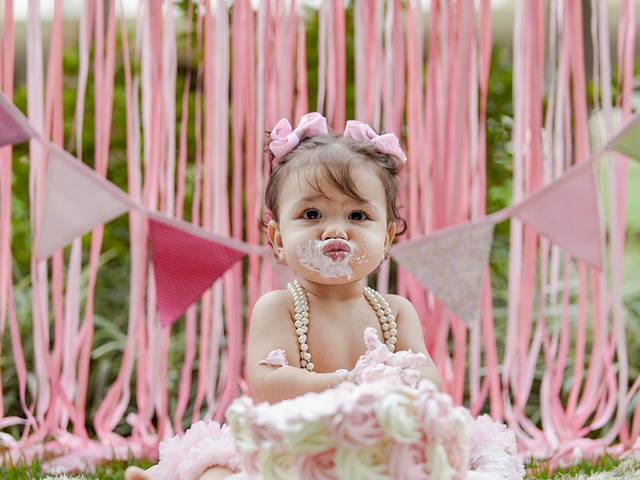 Acompanhamento de Maria Alice 1 ano - Smash the Cake