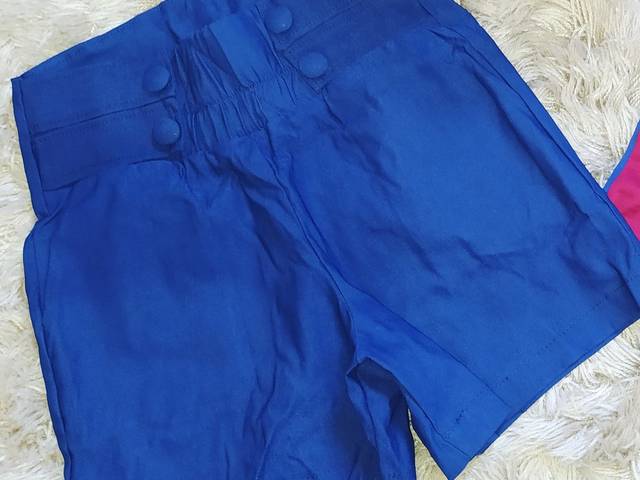Roupas de Shorts tamanho M 