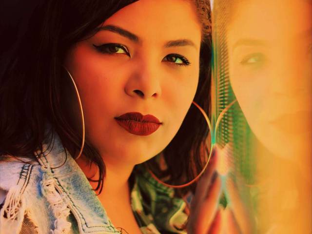 Ensaios Femininos de Fabiana Assis