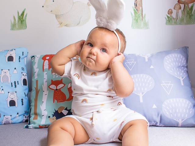 Infantil de Feliz Páscoa do Francisco [10 Meses] 