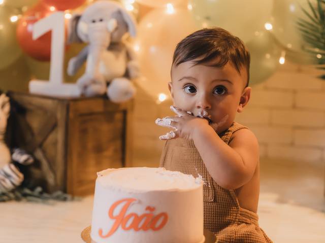 Smash the Cake/Fruit de João