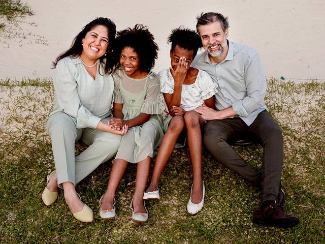 His. Prec. da Infância de Ensaio de família Alessandra, Herculano, Ana Paula e Esther