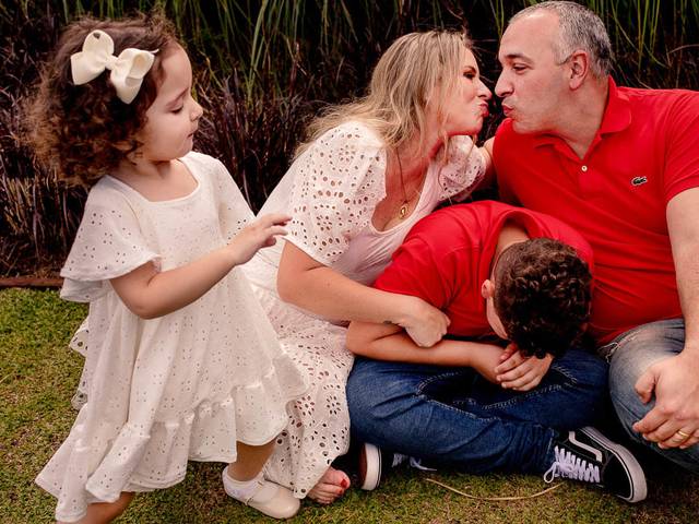 Pré-casamento de Sessão de fotos pré-casamento de Denise e Adriano com os filhos Anttonela e Berillo