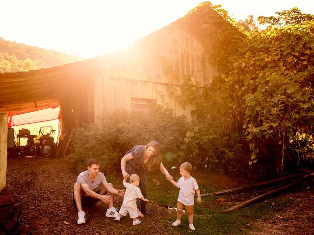 His. Prec. da Infância de Sessão de fotos de Família: Luana, Marcelo, Miguel e Arthur