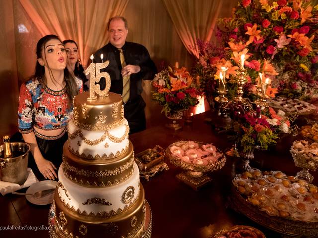 15 Anos de Raeesah - Mil e uma noites