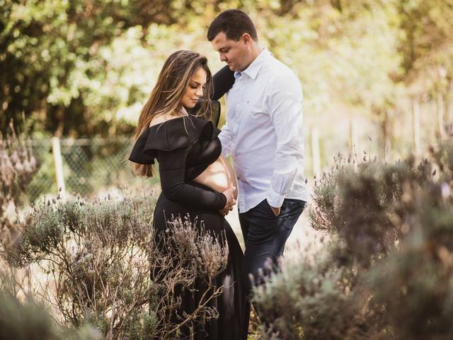 Gestante de à espera da Luíza