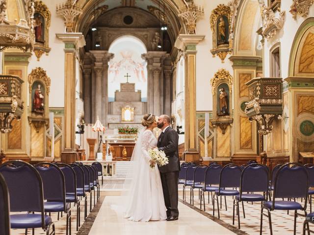 Casamento  de Carla & Leandro - Casamento na Basílica Velha. Aparecida, SP