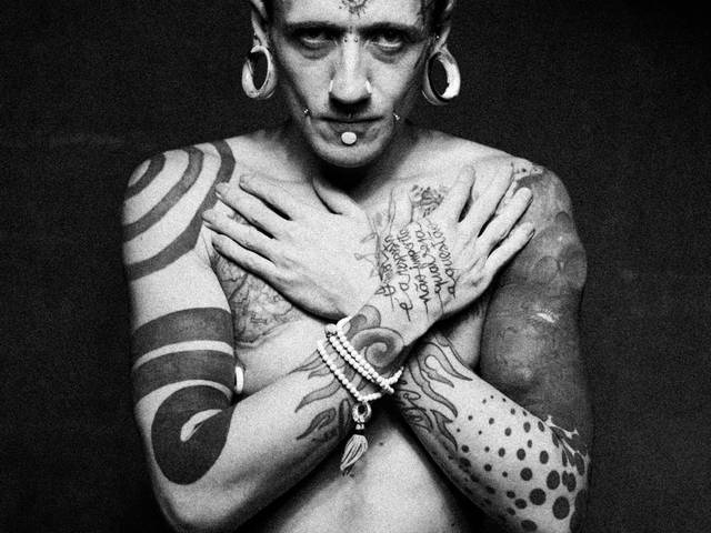 Portrait de Body Modification