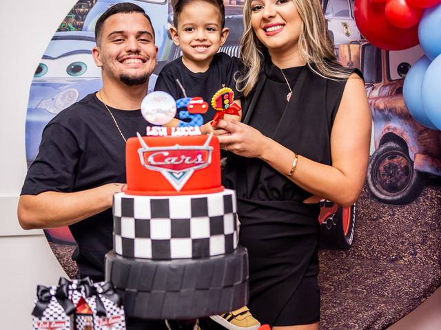 É Dia de Festa! de 3 anos - Levi Lucca