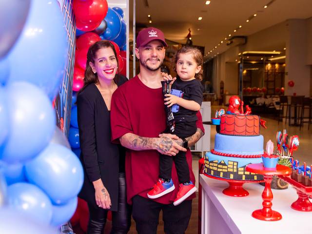 É Dia de Festa! de 2 anos - Thierry