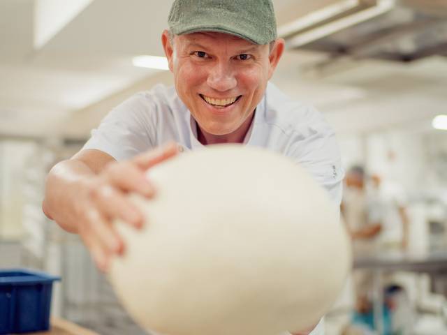 Perfil Profissional de George Nacre