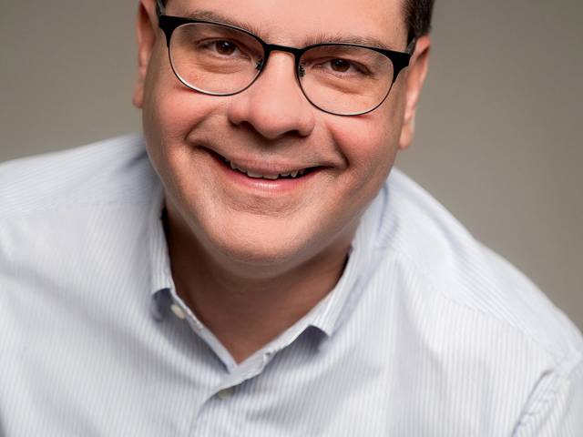 Perfil Profissional de Jornalista Gustavo Negreiros