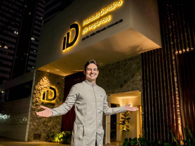 Perfil Profissional de Instituto Dentário de Implantes