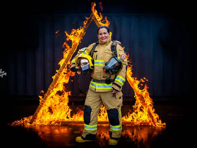 Ensaio de Bombeiro de Subtenente Alessandra Campos