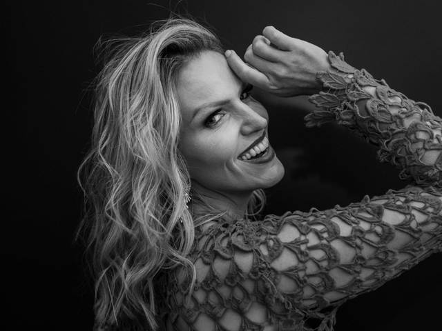 RETRATO FEMININO of Coquetel Revista Atual