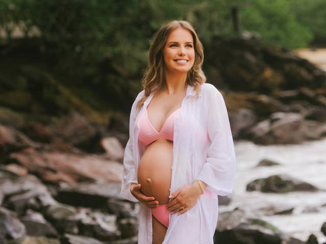 ENSAIO GRÁVIDA EXTERNO de Ensaio Gestante na praia - Barra Norte Balneário Camboriú