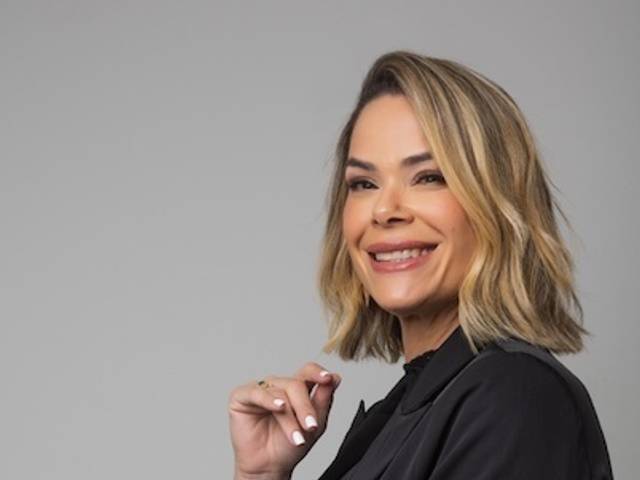 CORPORATIVO-PERFIL PROFISSIONAL de Retrato Corporativo Feminino em Balneário Camboriú | Fotografia Profissional para Mulheres