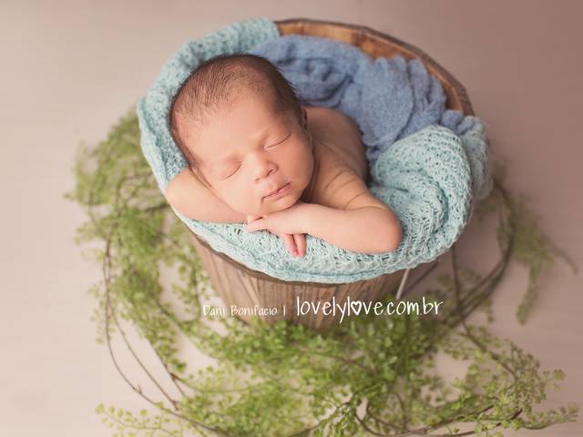 NEWBORN (recém nascido) de Newborn Noah